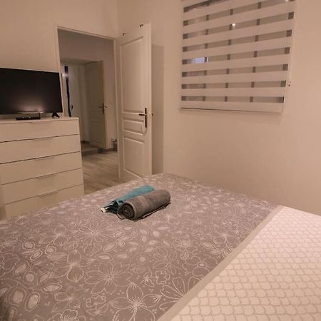 La Bd : Joli T2 Renove /Wi-Fi/Centre-Ville Angoulême Екстериор снимка