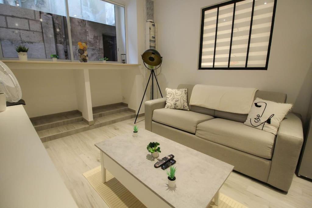 La Bd : Joli T2 Renove /Wi-Fi/Centre-Ville Angoulême Екстериор снимка